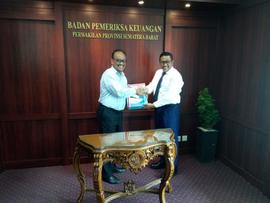 Penyerahan Laporan Keuangan Pemko Bukittinggi kepada BPK