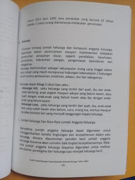 Khazanah arsip   halaman 32  dari BAB III, Jumlah Keluarga dan Rata-rata jumlah anggota keluarga.