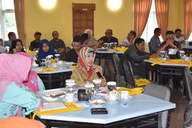 Kegiatan Sosialisasi Pembinaan dan Pengembangan Destinasi Halal Disparpora Bukittinggi, tanggal 2...