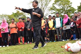 Coaching Clinic Sepakbola 2018 dengan Indra Syafri 78