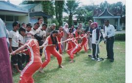 Kegiatan Lomba dalam rangka memeriahkan HUT RI ke 61 Tahun 2006 12