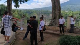 Kegiatan Relokasi Monyet dari Taman Panorama Lobang Jepang Bukittinggi bersama BKSDA Sumatera Bar...