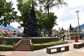 Foto Revitalisasi Jenjang, Pedestrian dan Monumen Kota Bukittinggi Tahun 2017 dan 2018 99