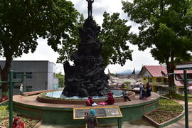 Foto Revitalisasi Jenjang, Pedestrian dan Monumen Kota Bukittinggi Tahun 2017 dan 2018 70