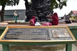 Foto Revitalisasi Jenjang, Pedestrian dan Monumen Kota Bukittinggi Tahun 2017 dan 2018 88