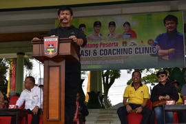 Coaching Clinic Sepakbola 2018 dengan Indra Syafri 20