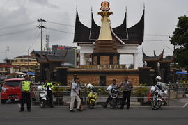 Foto Revitalisasi Jenjang, Pedestrian dan Monumen Kota Bukittinggi Tahun 2017 dan 2018 27