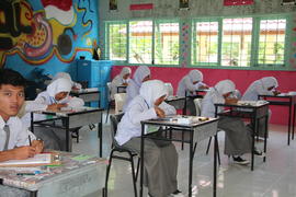 4-4-2016 peninjauan UN di SMAN.1 dan SMKN.1 serta MAN.2 Bukittinggi 1 1