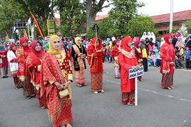 PAWAI ALEGORIS TAHUN 2014 ( MANJAPUIK ANAK DARO )