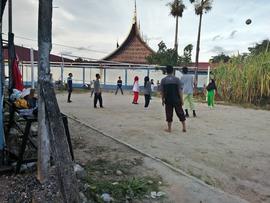 Foto Latihan Bola Volly di Lapangan Bola Volly  Kelurahan Bukit Cangang Kayu Ramang.